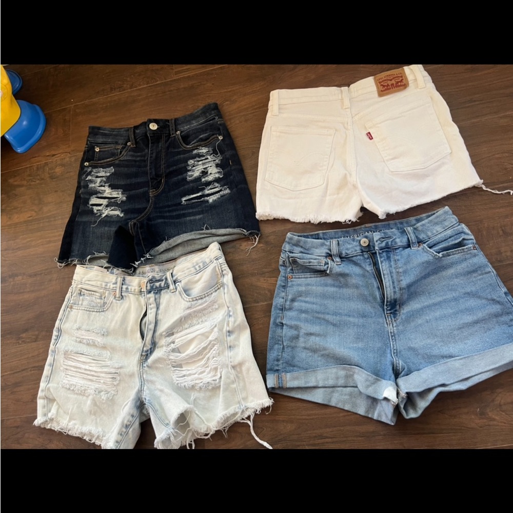 All new 2 pair never worn and 2 pair worn 1 time!